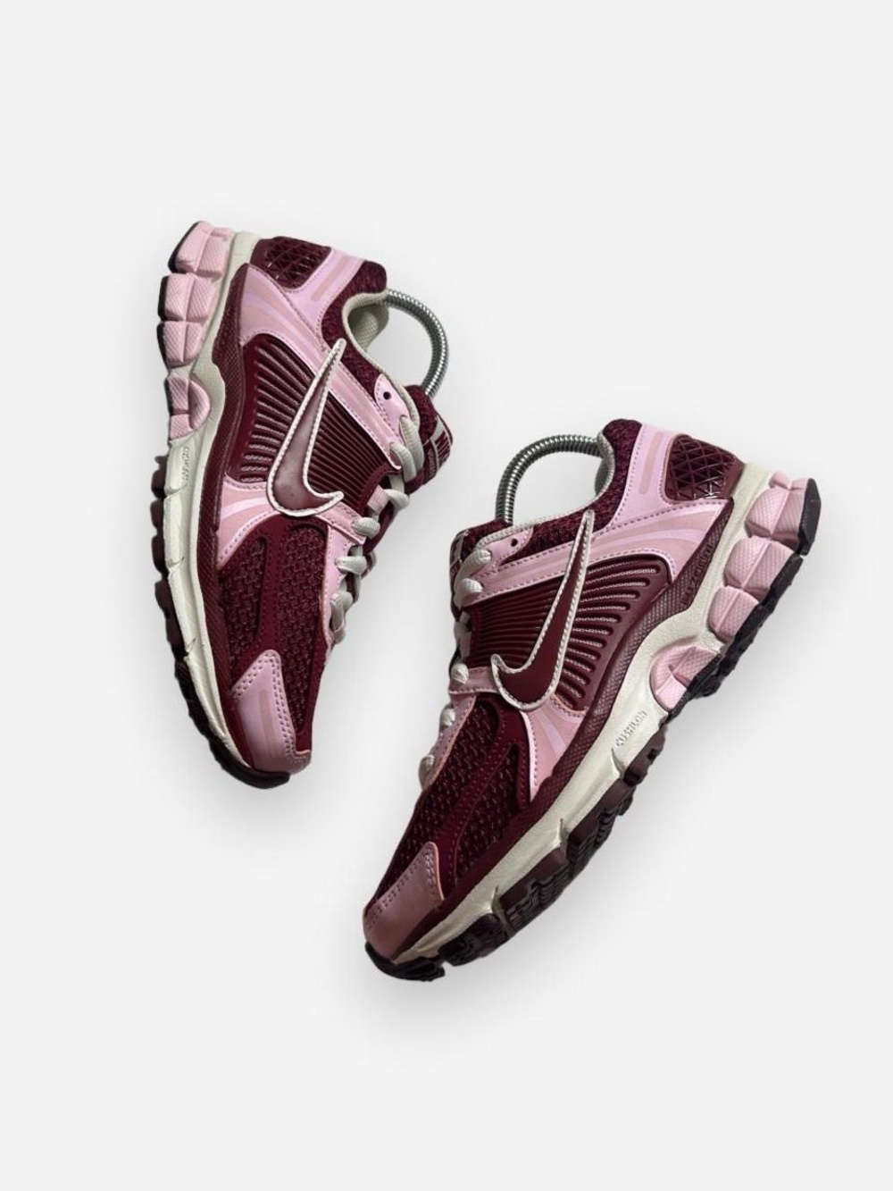 Nike Zoom Vomero 5 Burgundy Pink Women’s Size 7